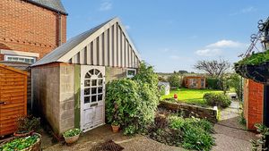 Photo 16- click for photo gallery